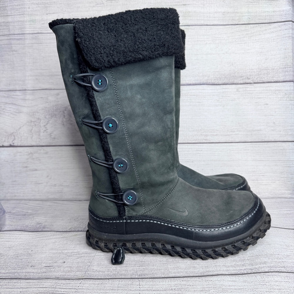 Nike Valenka 2 ACG Puddle Proof size 7 Winter Boots Grey Nubuck Shearling‎ Lined